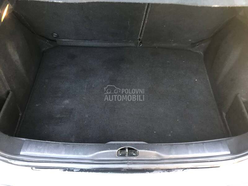 Donji poklopac gepeka prostirk za Citroen C4