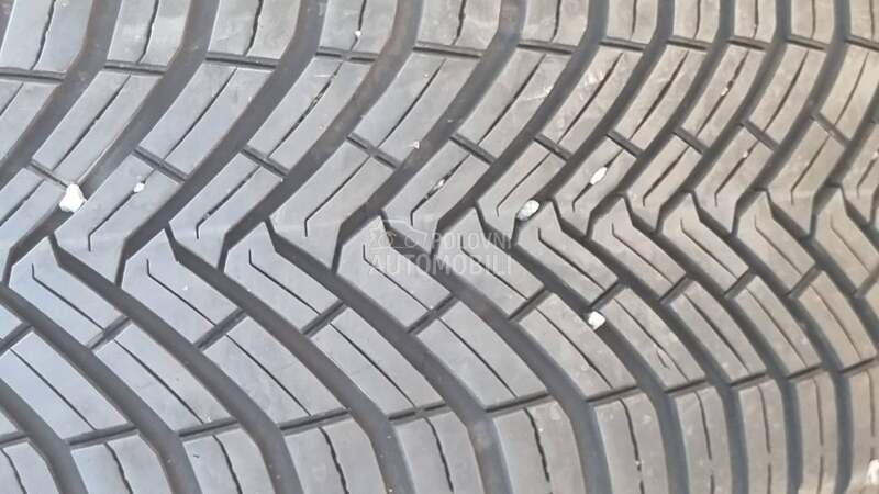 Continental 215/55 R17 Sve sezone