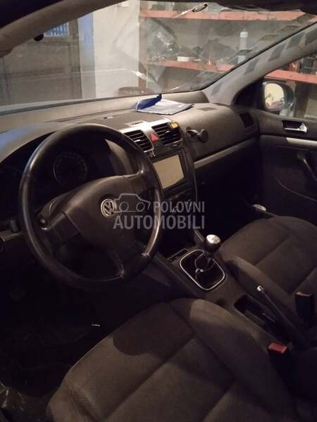 Instrument tabla za Volkswagen Golf 5 od 2005. do 2008. god.