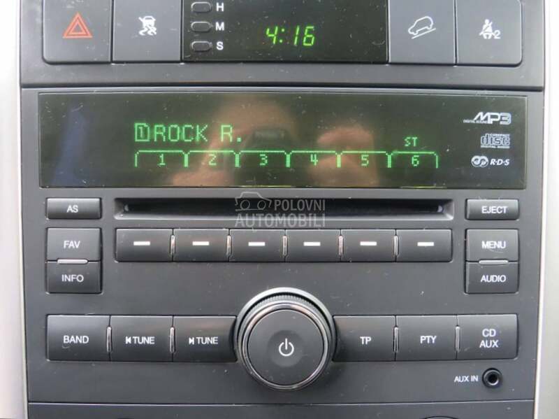 Radio / CD za Chevrolet Captiva
