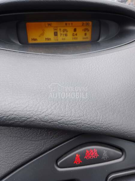 displej table za Peugeot 407 od 2005. do 2008. god.