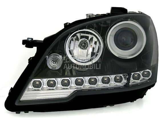 Kristalni LED farovi  ML W164 za Mercedes Benz ML Klasa