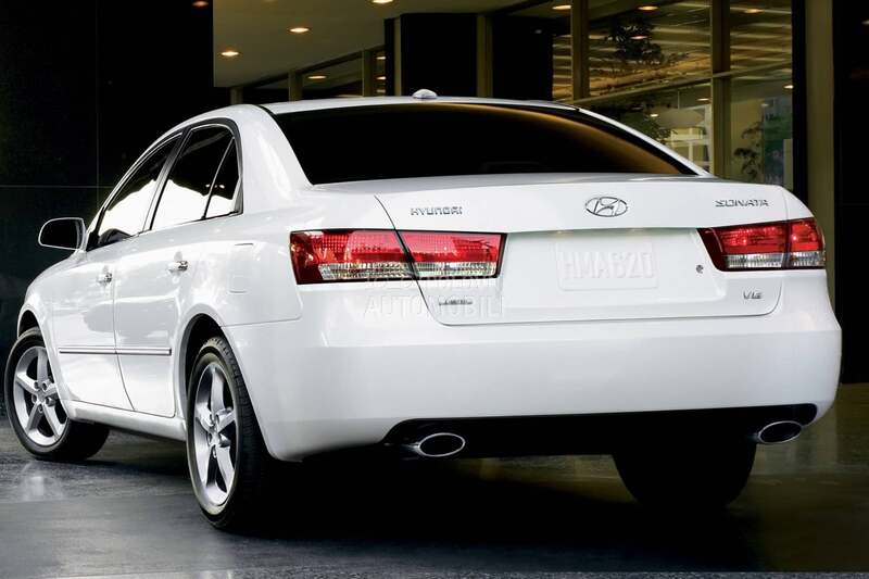 Zadnja šoferšajbna za Hyundai Sonata od 2006. do 2009. god.