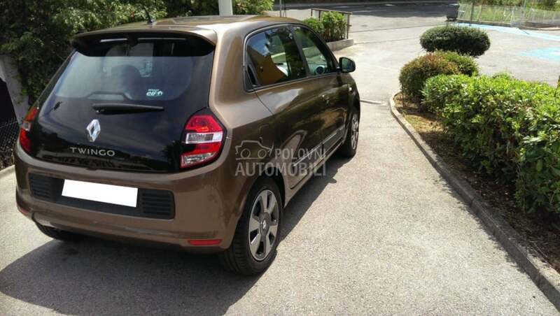 Renault Twingo 2017. god. -  kompletan auto u delovima