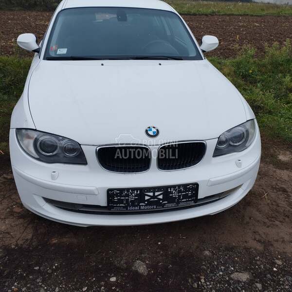 BMW 118 -  kompletan auto u delovima