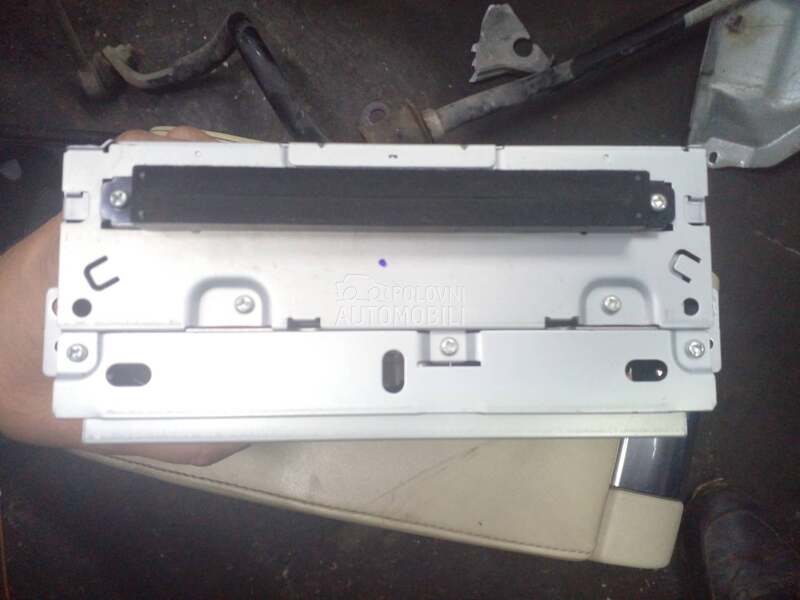 Radio cd za Volvo S80, V70, XC60 ...