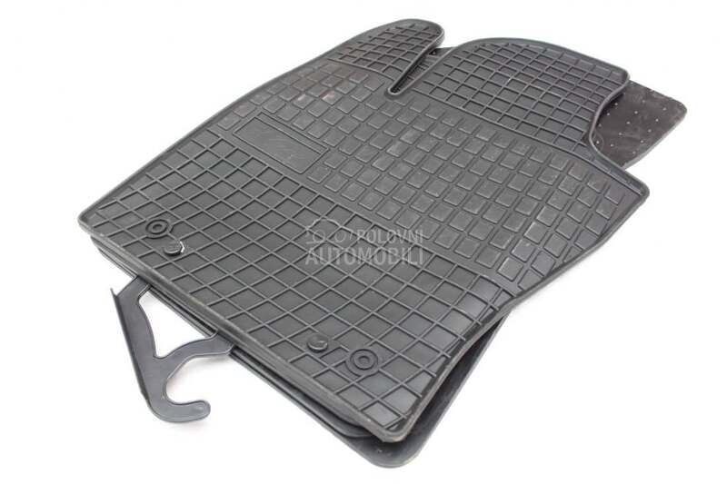 Tipske patosnice Frogum gumene za Jeep Compass