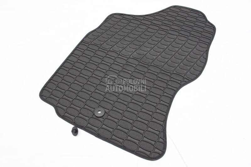 Gumene patosnice  Terrano 2 (1 za Nissan Terrano