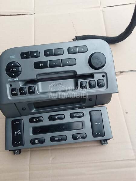 cd. muzika za Peugeot 406 za 2003. god.