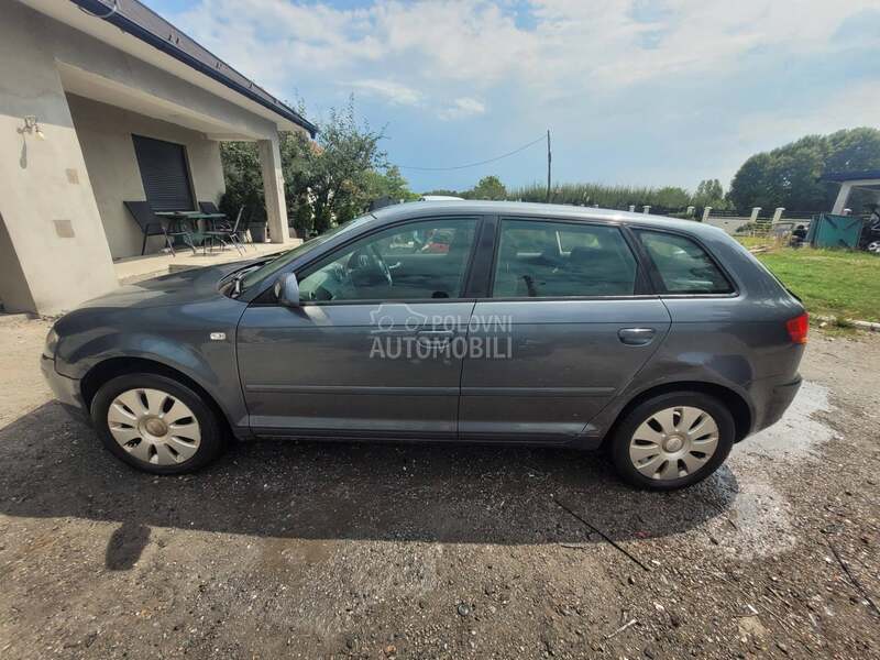 Prednji levo staklo prozora za Audi A3 od 2004. do 2012. god.