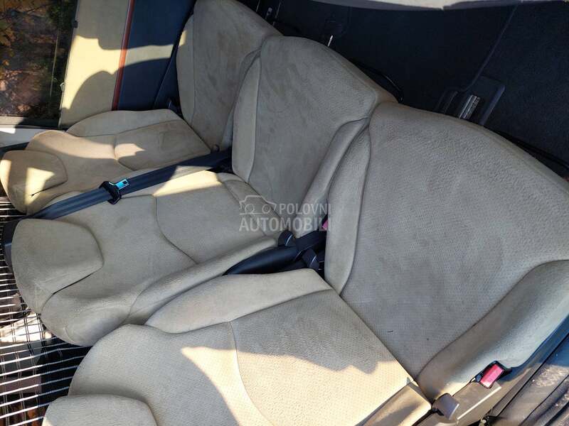 sediste za Peugeot 807 od 2002. do 2012. god.