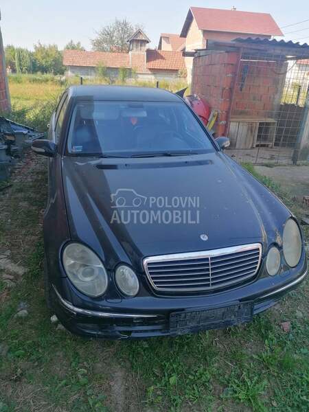 ceo auto u delovima za Mercedes Benz E Klasa, E 300 od 2000. do 2008. god.