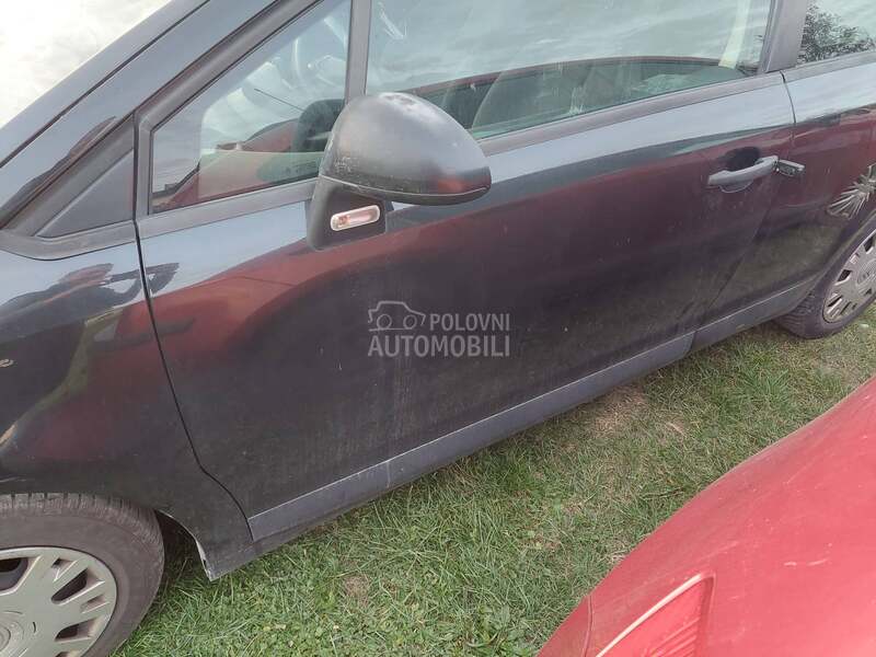 leva vrata za Citroen C4
