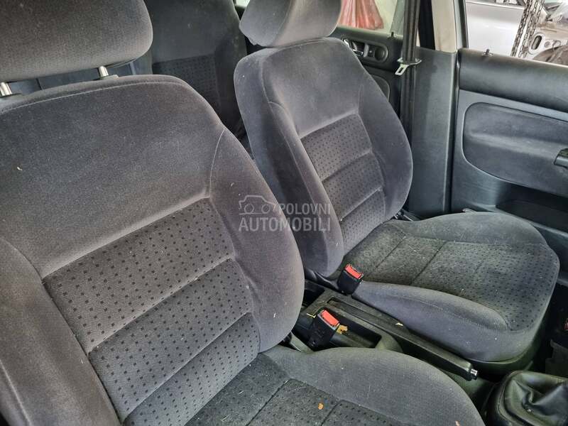 Enterijer za Volkswagen Golf 4 od 2000. do 2005. god.