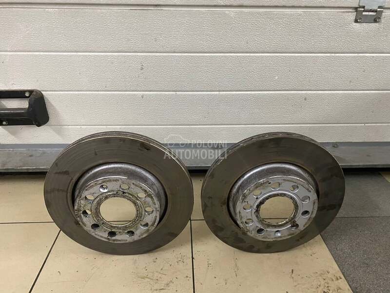 DISKOVI KAO NOVI za Volkswagen Golf 5