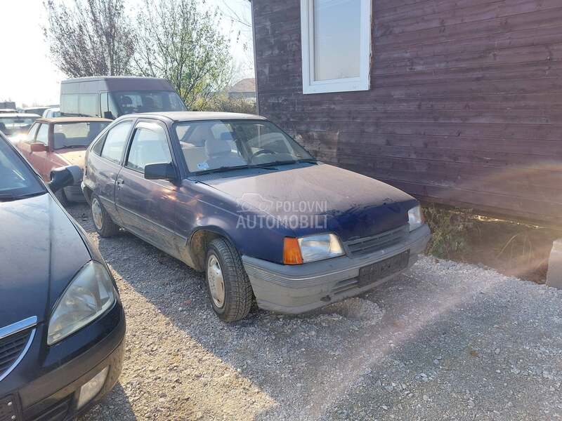 delovi za Opel Kadett od 1984. do 1991. god.