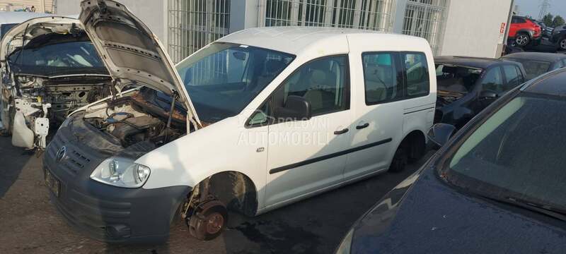 Volkswagen Caddy 2005. god. -  kompletan auto u delovima