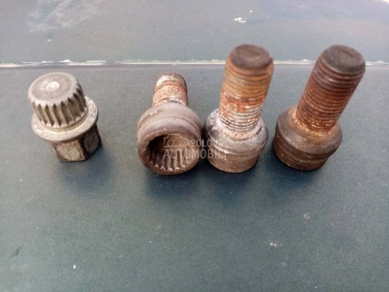 sigurnosni srafovi za Volkswagen Bora, Jetta, Polo ...