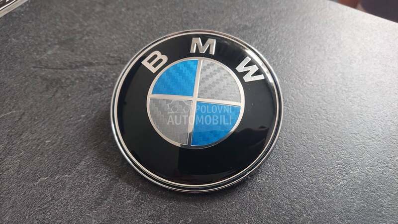 NOV znak 82mm karbon za BMW 125, 750, 2002 ...
