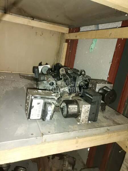 ABS Centrala za Volkswagen Golf 5, Passat B6, Passat B7 ...
