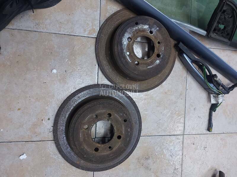 Diskovi zadnji 2,0 hdi za Peugeot 406