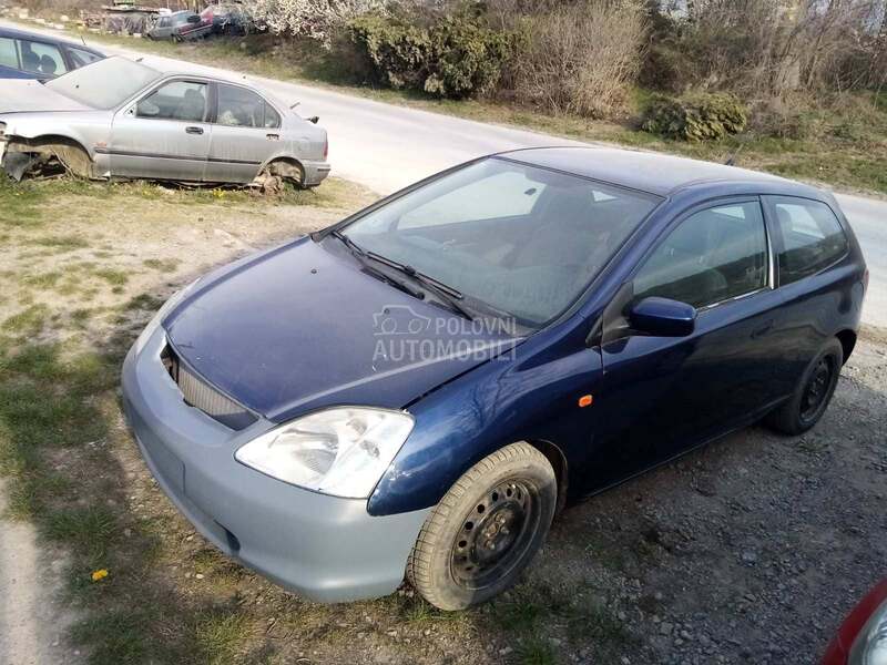 Honda Civic 1.4 2002. god. -  kompletan auto u delovima