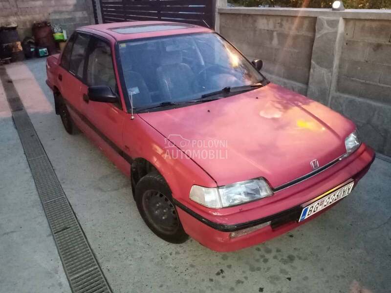 Honda Civic 1.6 1991. god. -  kompletan auto u delovima