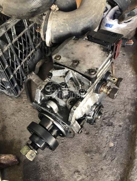 Bosch pumpa VP44 015 za Opel Astra G, Zafira, Vectra B od 1999. do 2002. god.