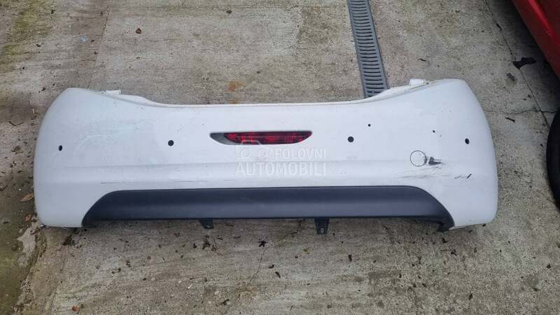 Zadnj branik za Peugeot 208