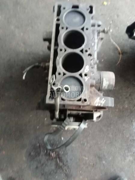 polumotor. 1,4 za Renault Kangoo za 2000. god.