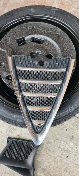 Maska/Skudeto GT za Alfa Romeo GT od 2010. do 2014. god.