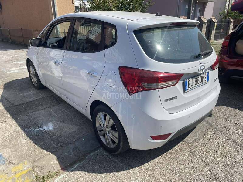 Hyundai ix20 -  kompletan auto u delovima