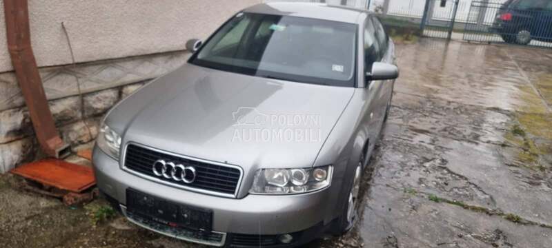 Audi A4 2001. god. -  kompletan auto u delovima