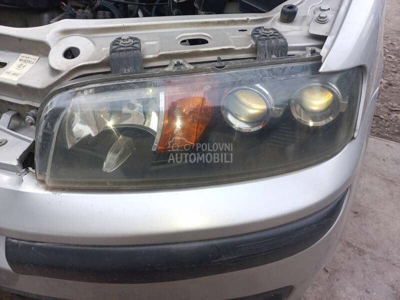 farovi za Fiat Punto od 2000. do 2004. god.