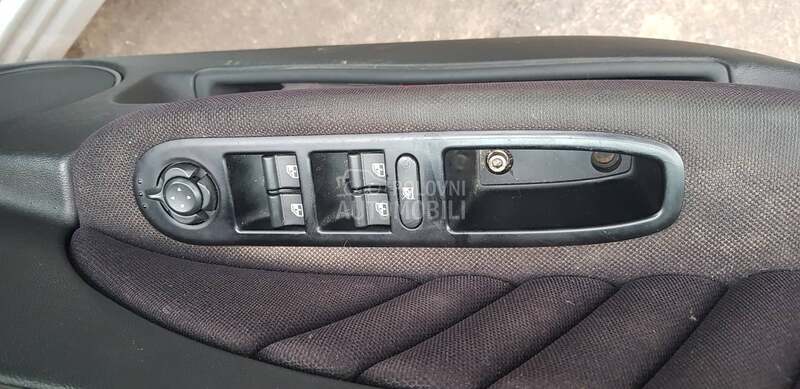 Levi prekidac podizaca za Alfa Romeo 159