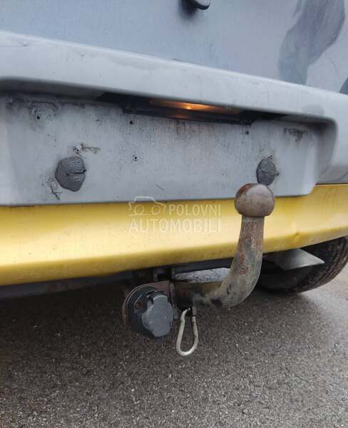 Kuka za Toyota Yaris