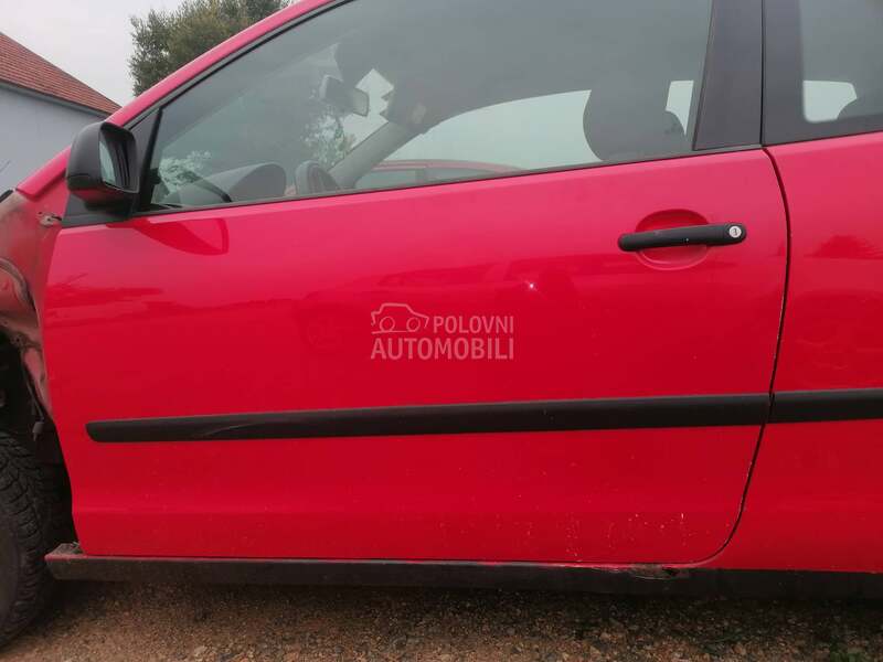 Leva vrata za Volkswagen Polo od 1999. do 2008. god.