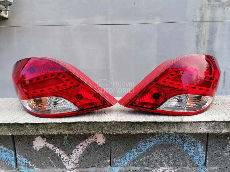 led stop svetla za Peugeot 207