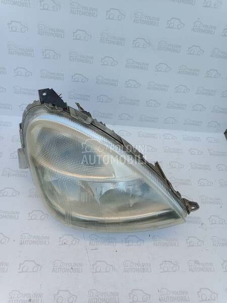 Desni far za Mercedes Benz A 160
