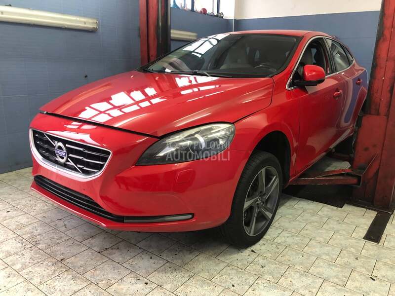 Vezni lim za Volvo V40 od 2012. do 2022. god.