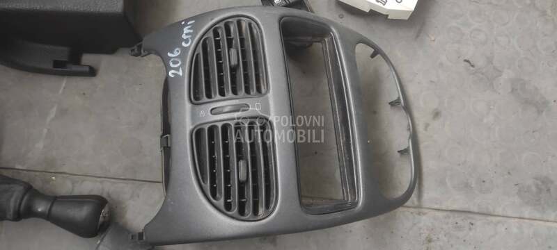 Duvaljke i delovi ventilacije za Peugeot 206