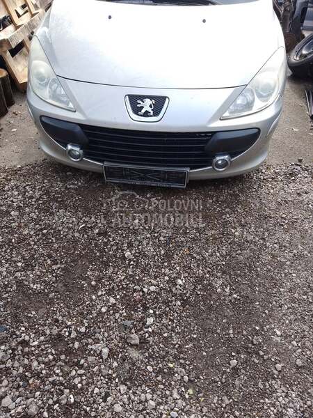 pumpa rezervara za Peugeot 307 od 2001. do 2008. god.