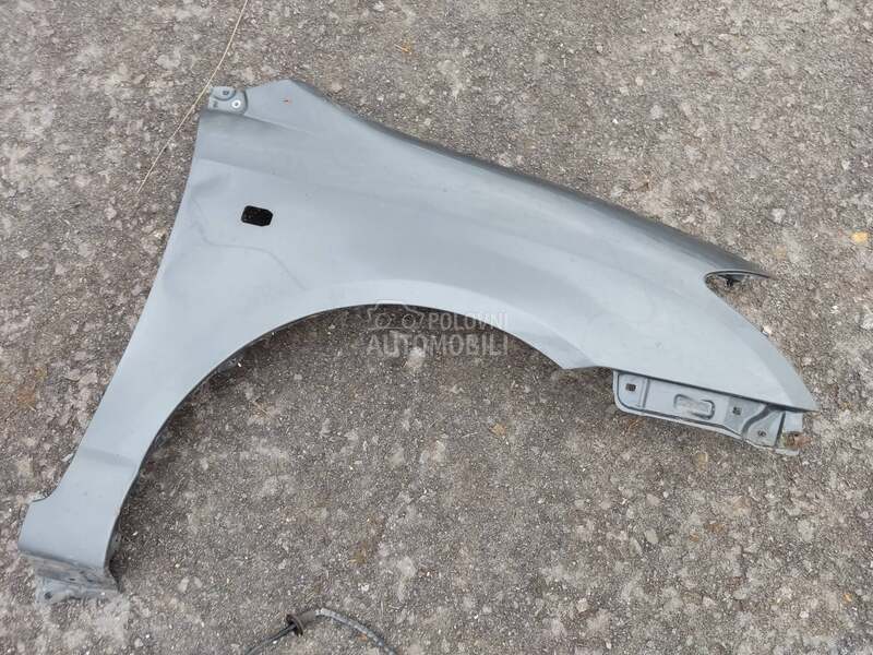 Krilo blatobran za Toyota Corolla od 2004. do 2007. god.