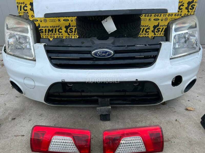 Branik prednji beli za Ford Tourneo Connect od 2009. do 2013. god.