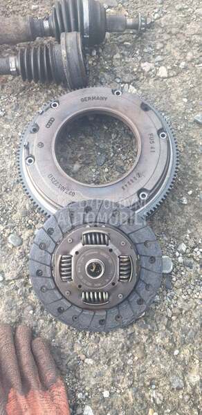 Set kvacila 1.4 16V 75ks za Volkswagen Golf 4
