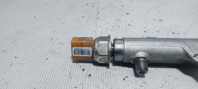 SENZOR PRITISKA GORIVA za Volkswagen Golf 6 - 03L906051