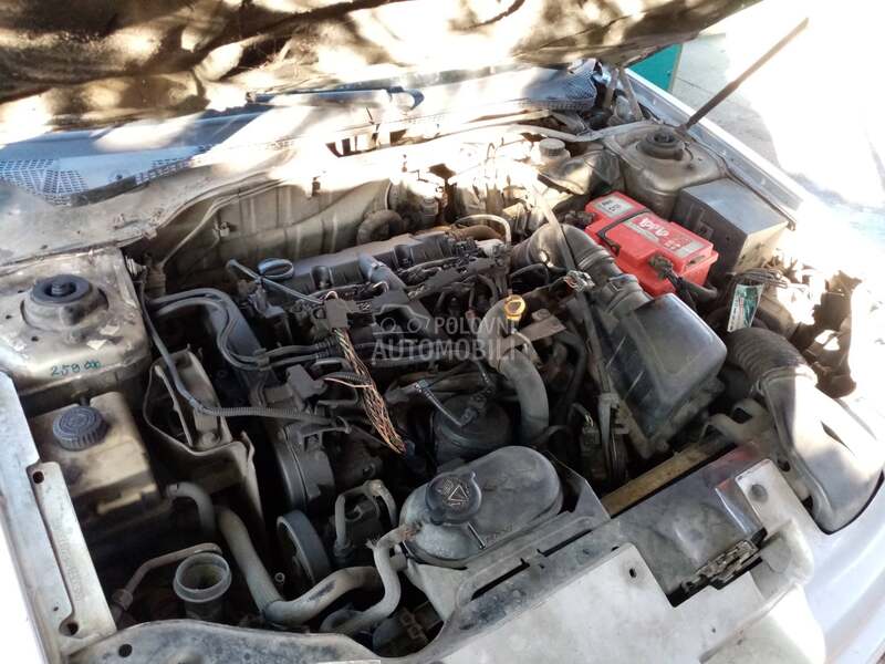 posuda za antifriz za Peugeot 207, 306 od 1997. do 2013. god.