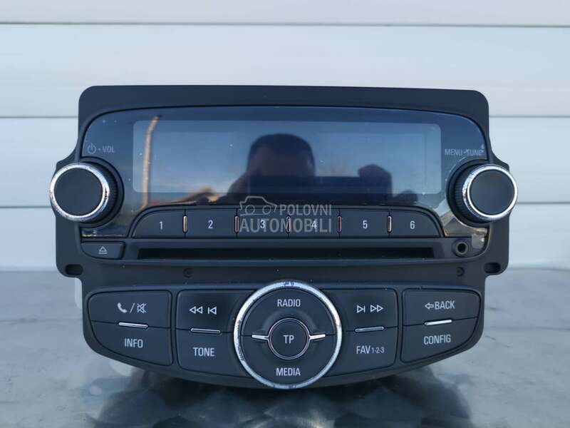 RADIO CD FABRICKI za Opel Corsa E, Corsa F