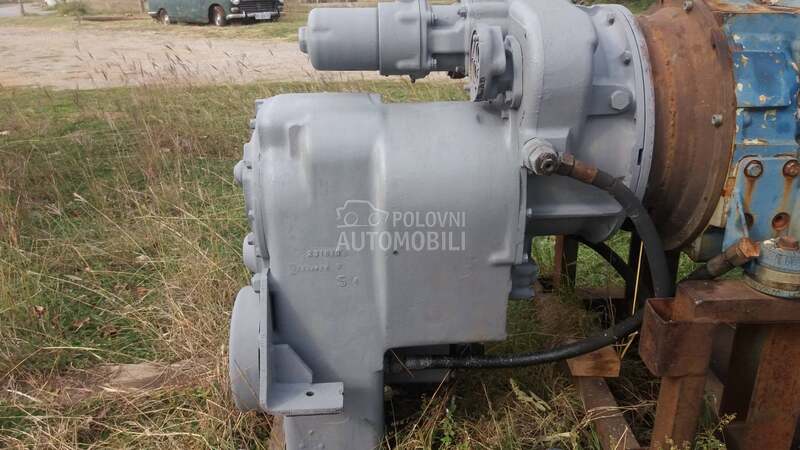 menjač Clark za greder MG-145