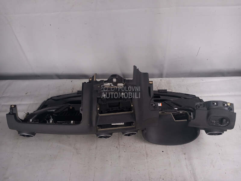 INSTRUMENT TABLA za Audi A1